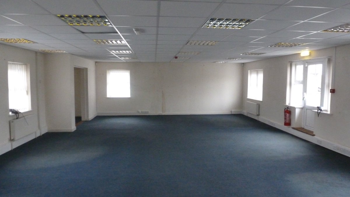 Office in Cromer - photo 3