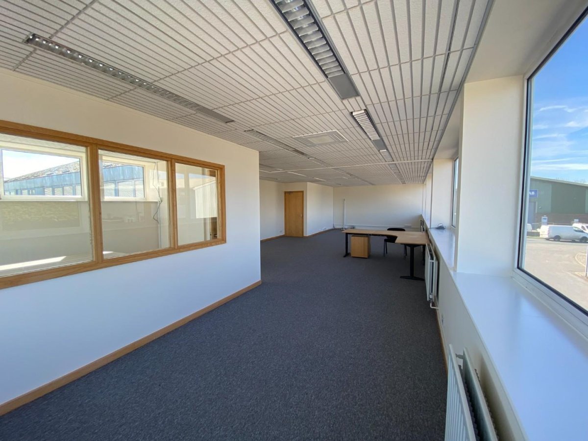Office in Tonbridge - photo 4