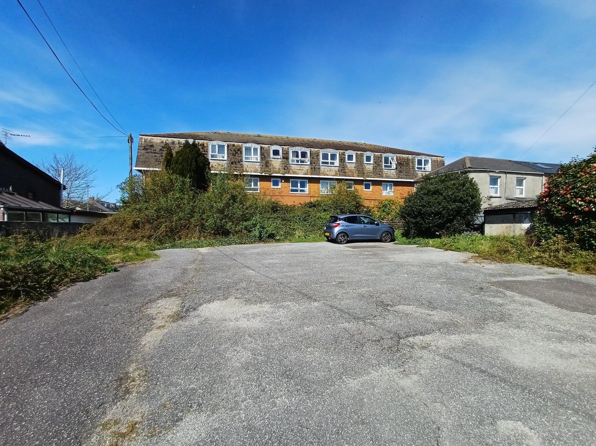 Office in St. Austell - photo 3