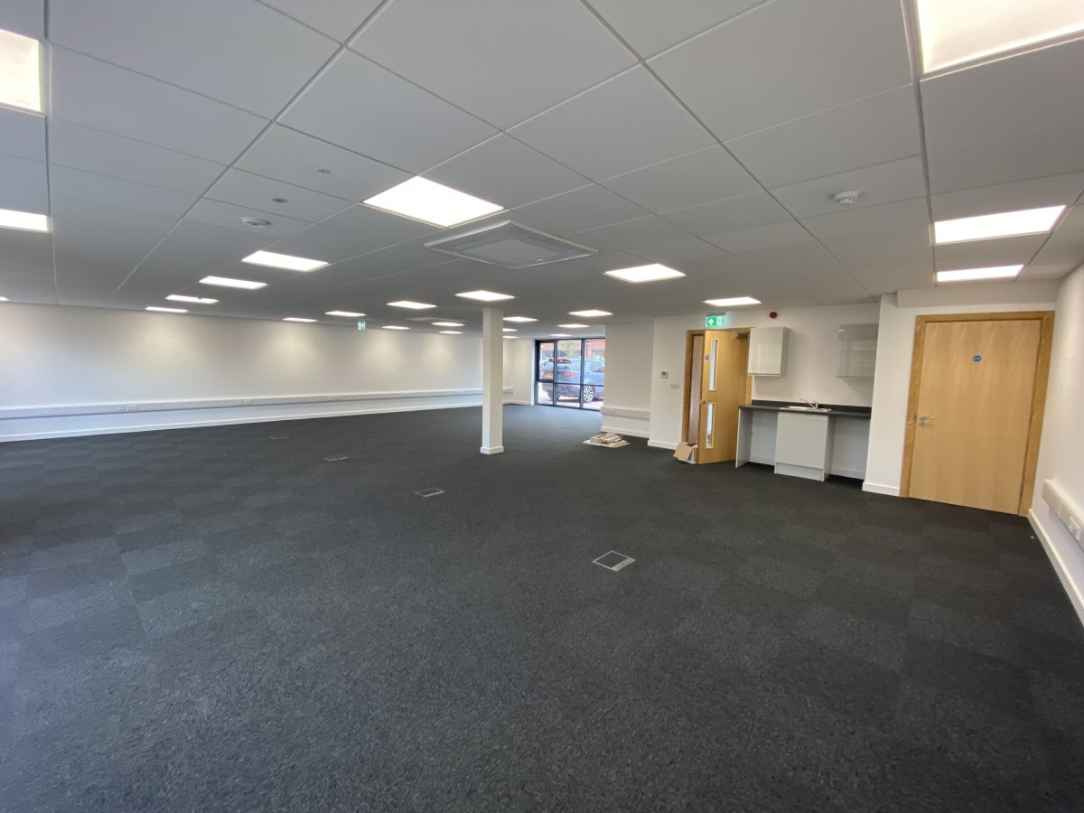 Office in Romsey - photo 2
