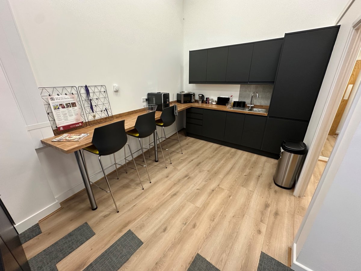 Office in Leicester - photo 3