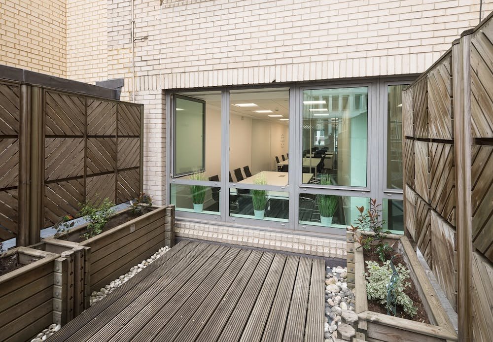 Office in London - photo 3