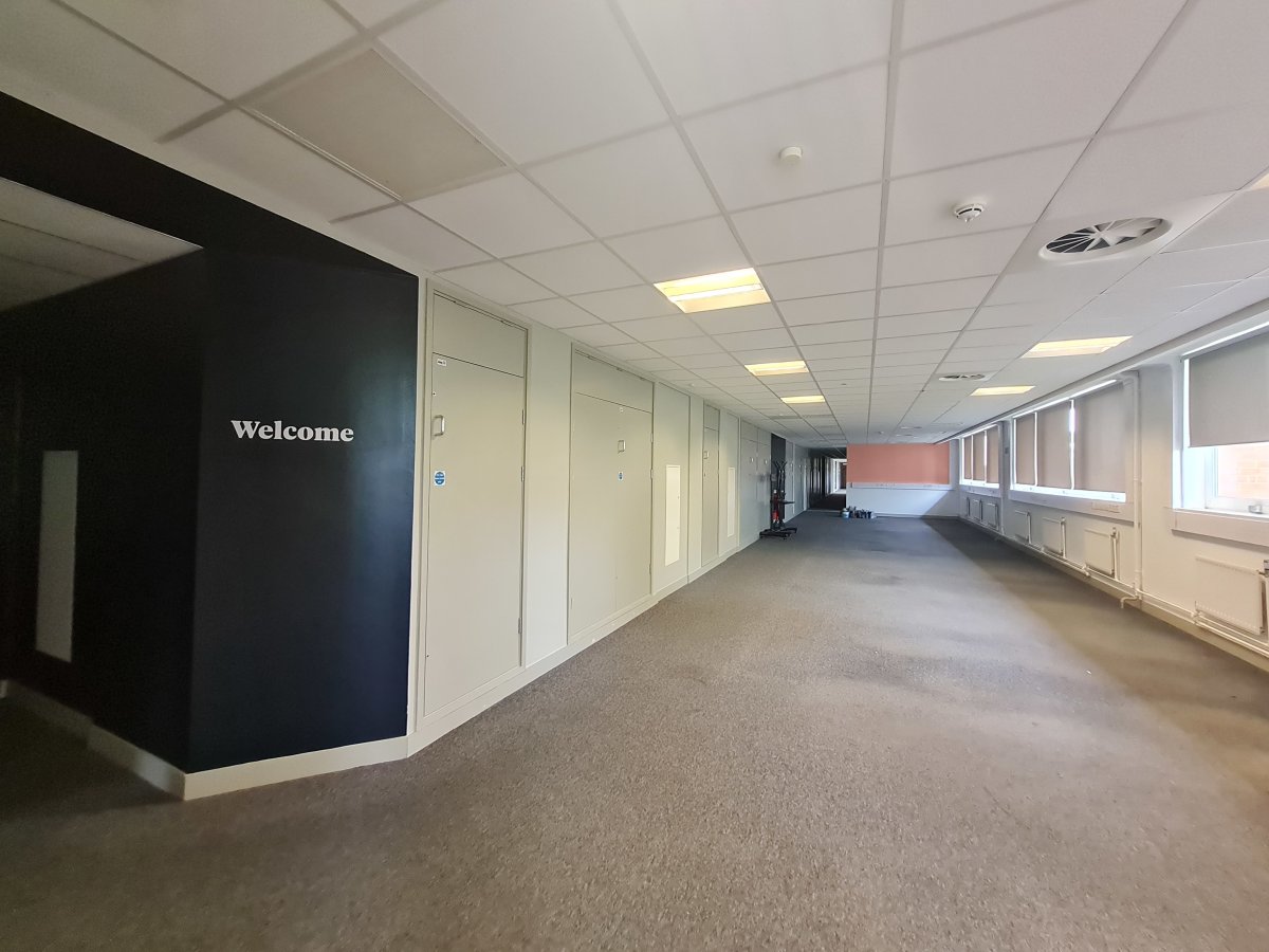 Office in Warwick - photo 4