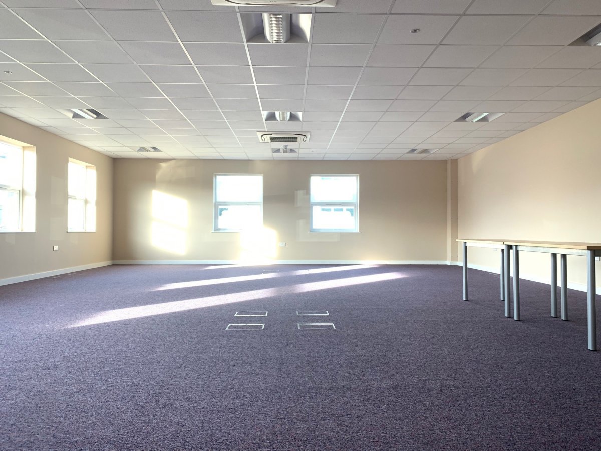 Office in Great Yarmouth - photo 2