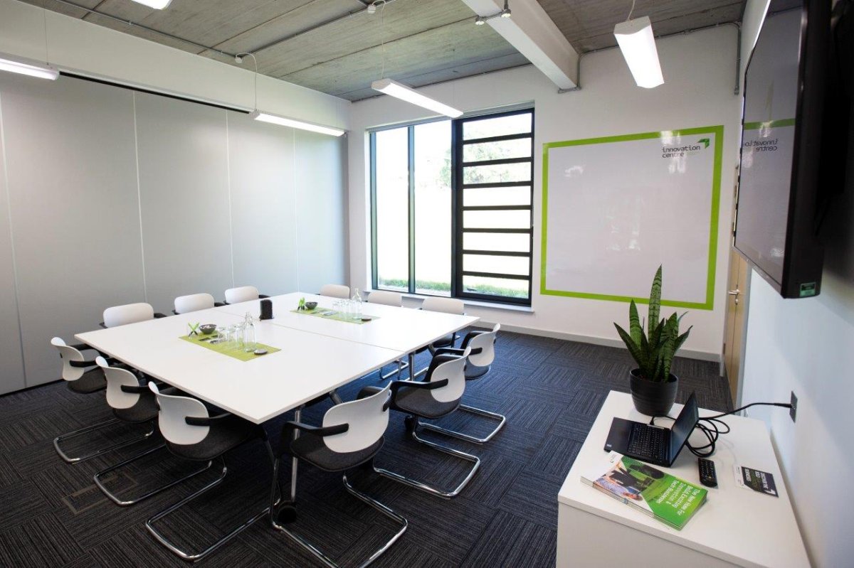 Office in Colchester - photo 3