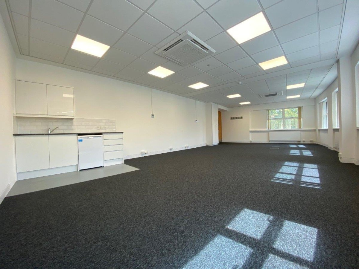 Office in Colchester - photo 2