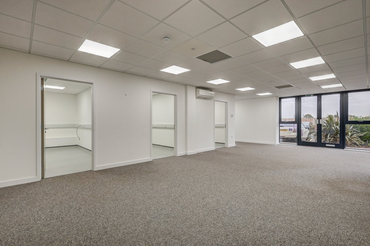 Office in Colchester - photo 2