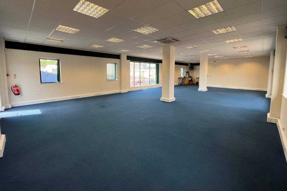 Office in Maldon - photo 3
