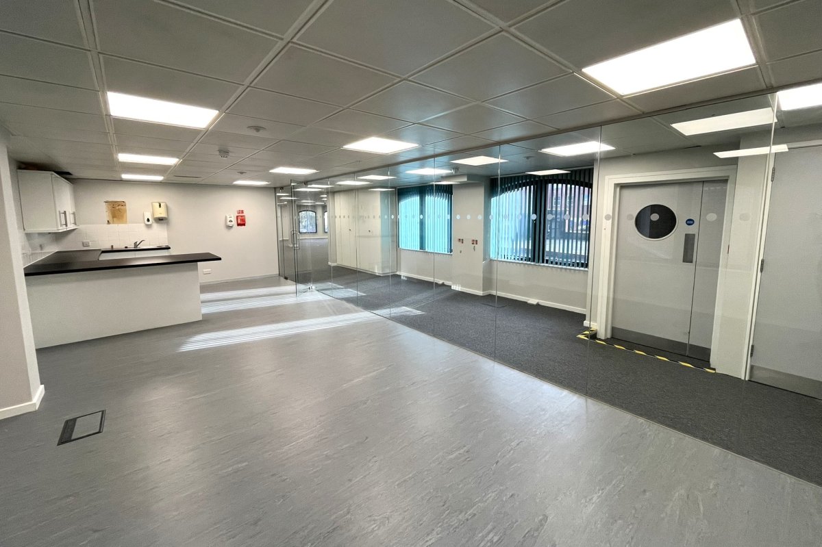 Office in Chelmsford - photo 3