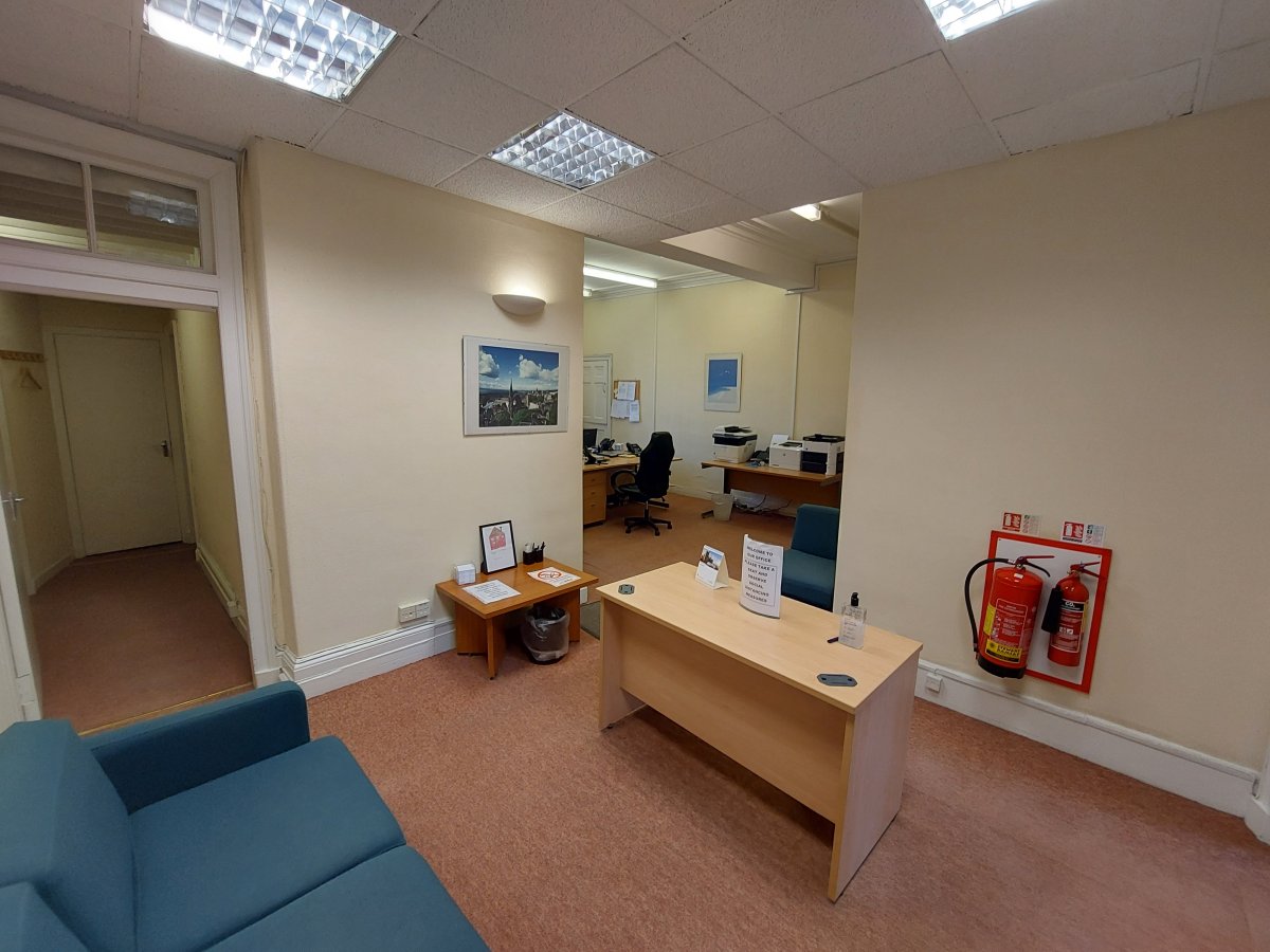 Office in Dundee - photo 3