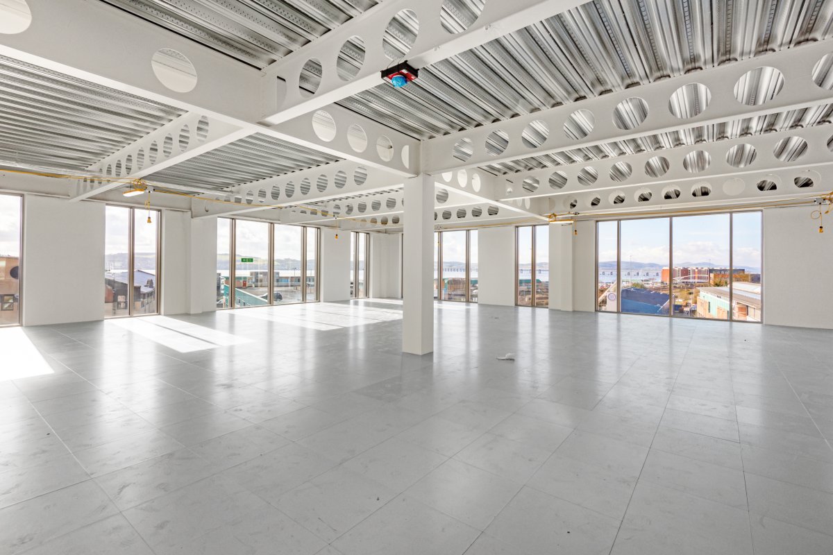 Office in Dundee - photo 2