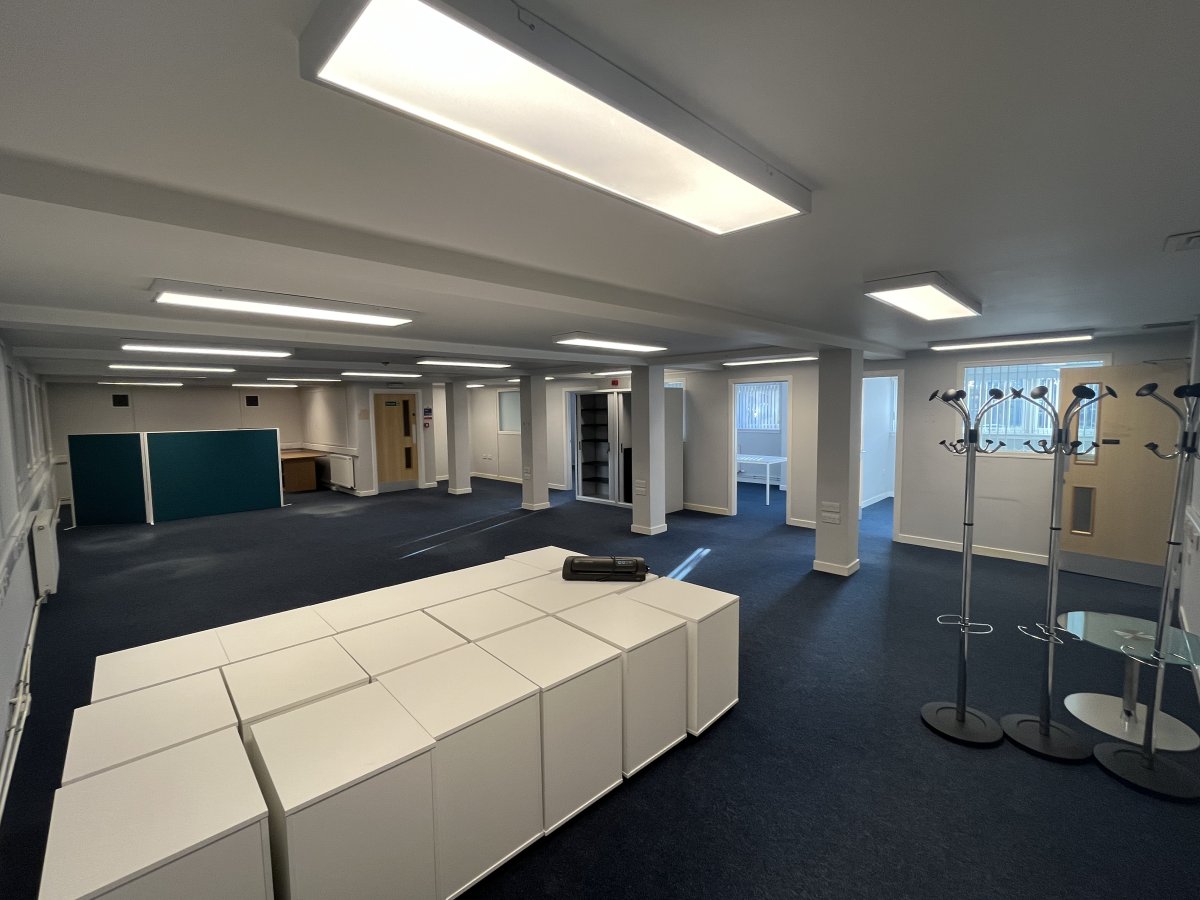 Office in Dundee - photo 4