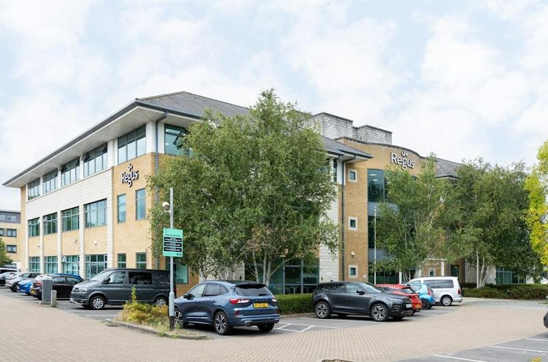Office To Let, Camberley, Surrey