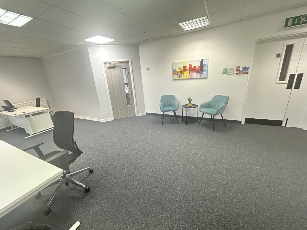 Office in Bedworth - photo 2