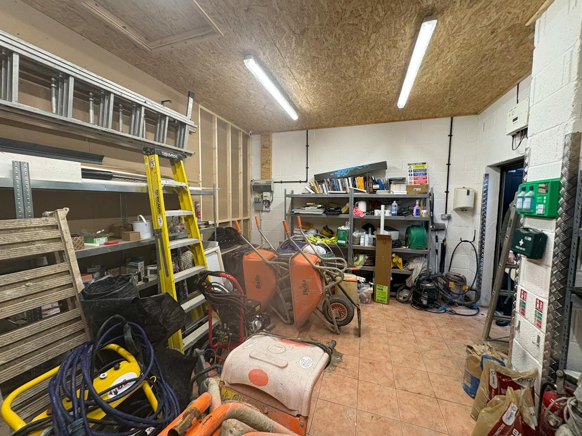 Office in Southampton - photo 3