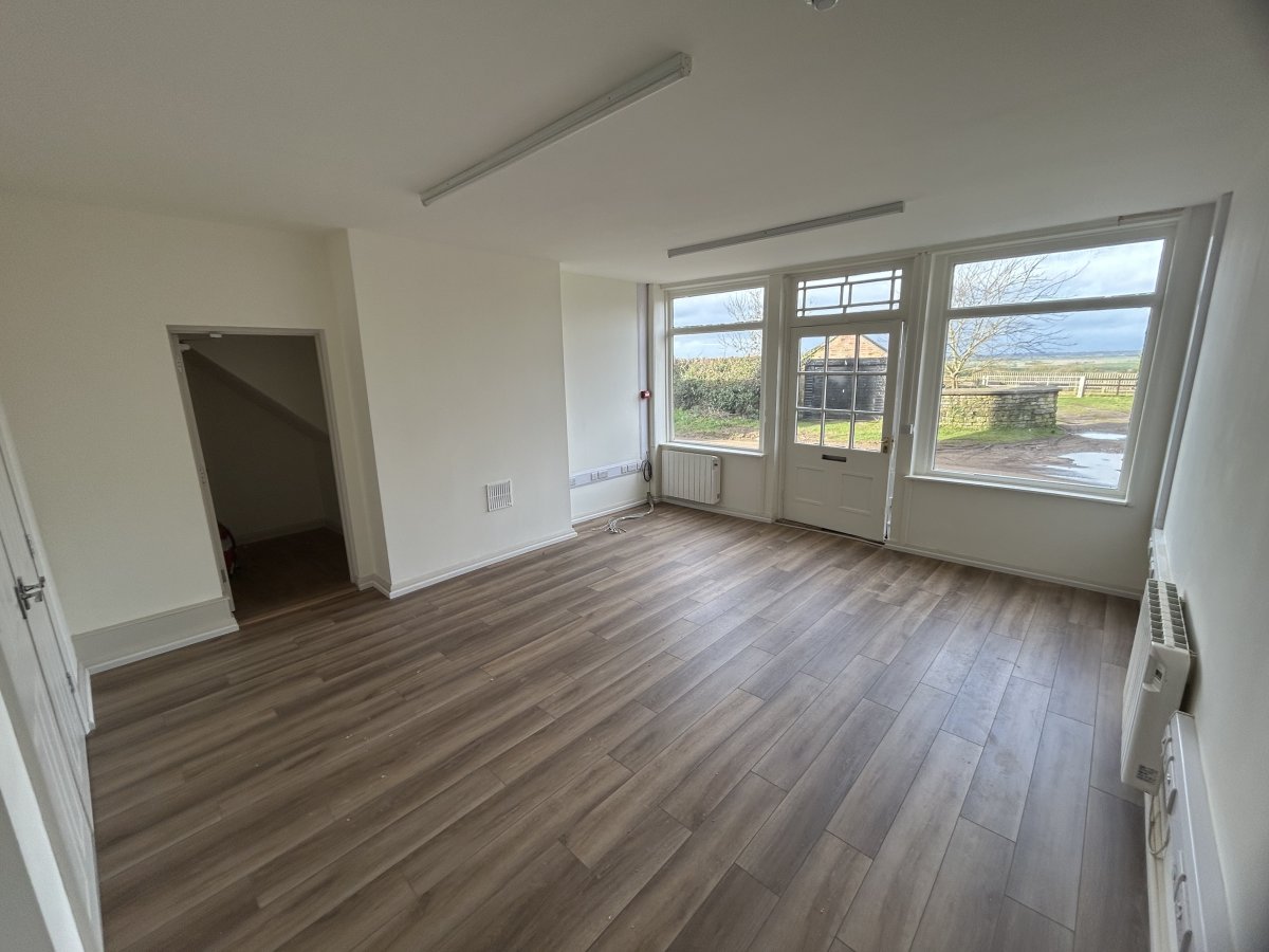 Office in Buckminster - photo 2