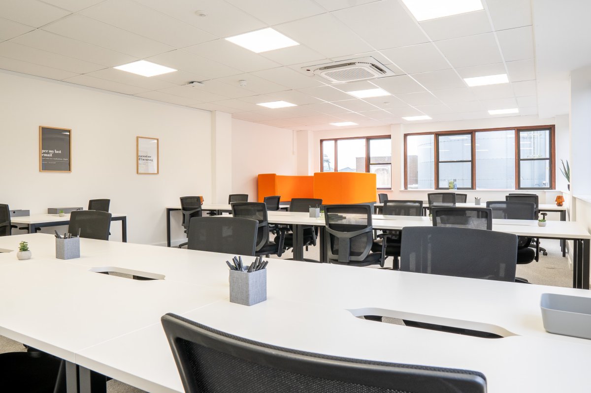 Office in Leeds - photo 3
