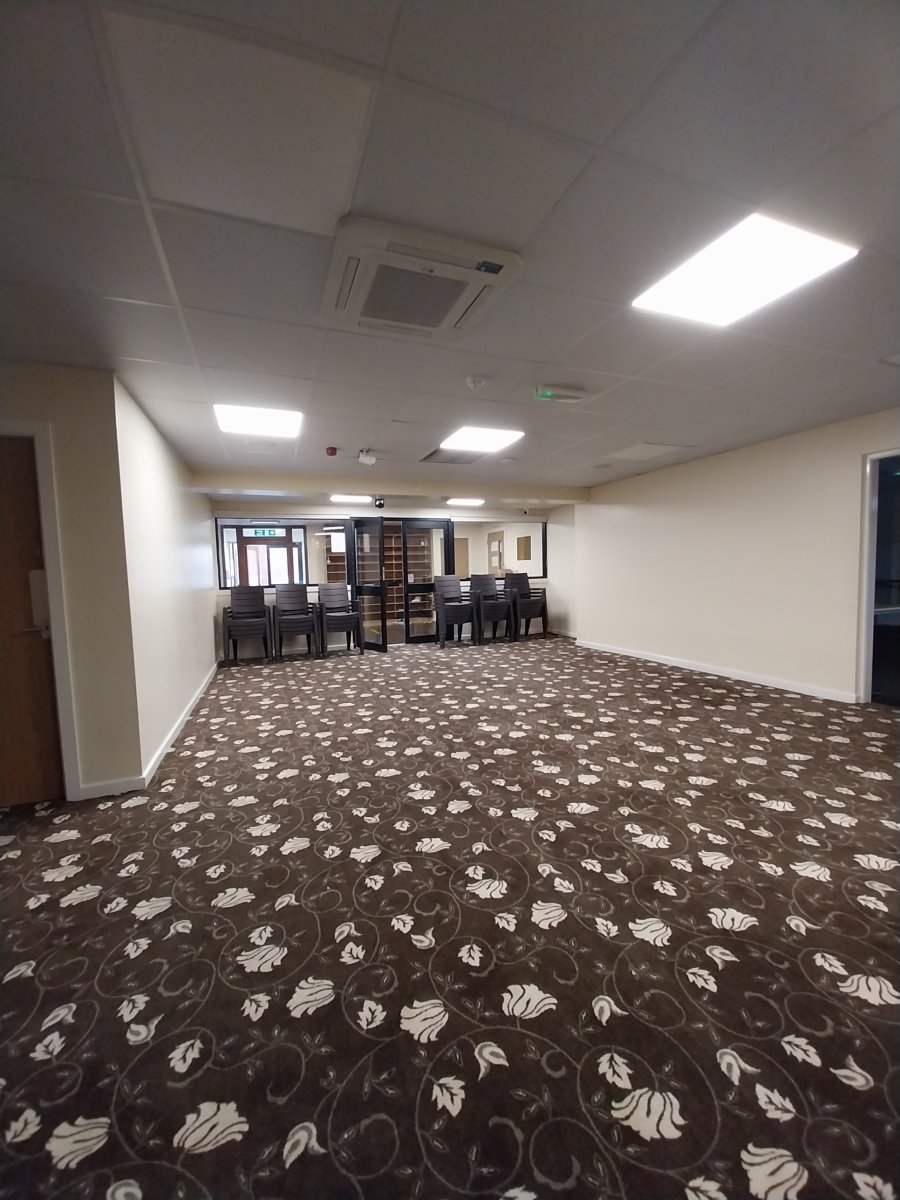 Office in Burley - photo 3
