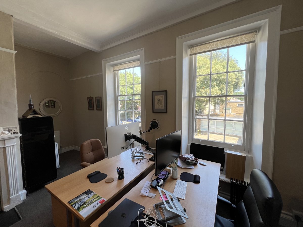 Office in Huntingdon - photo 3