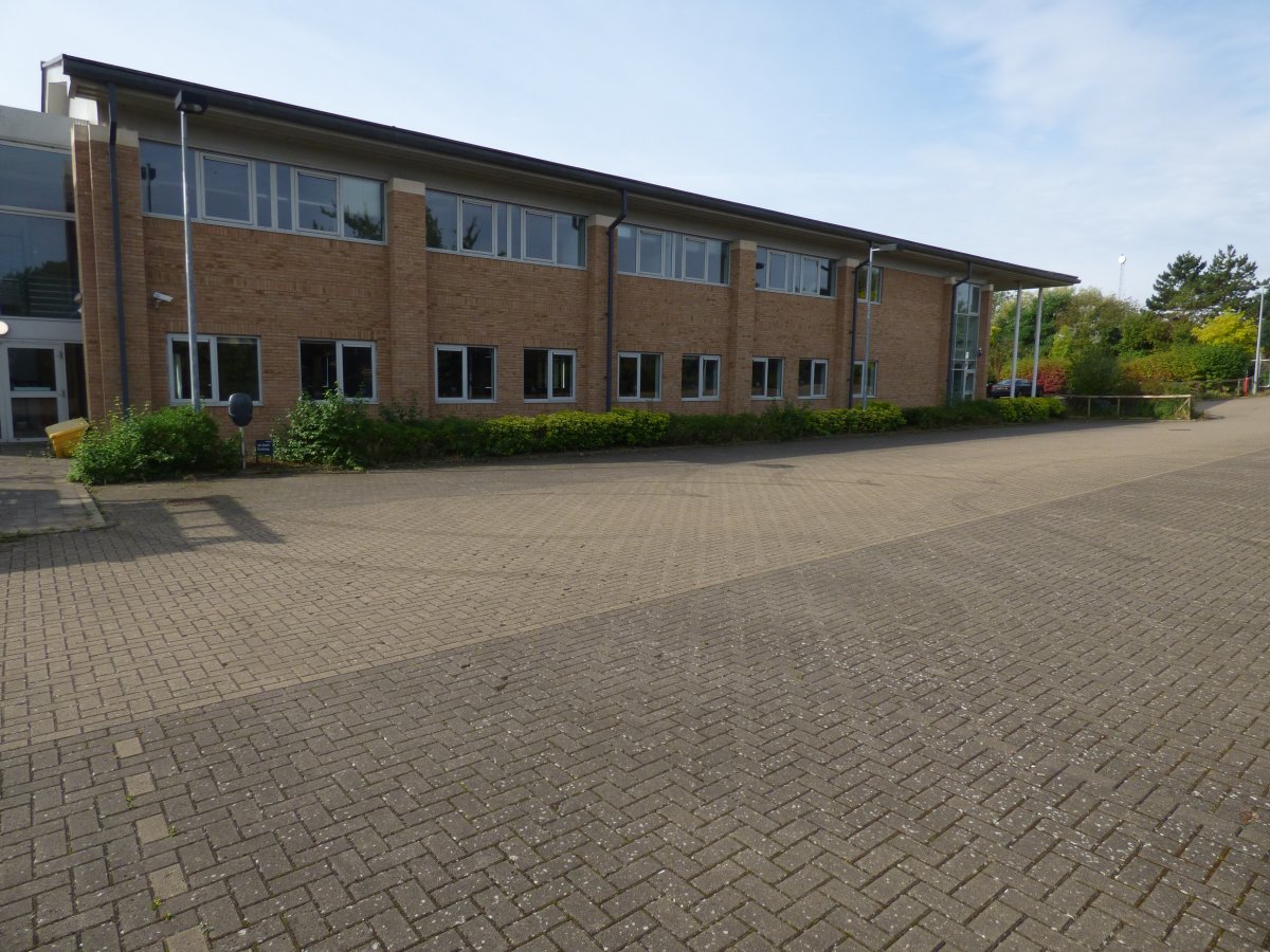 Office in Huntingdon - photo 2