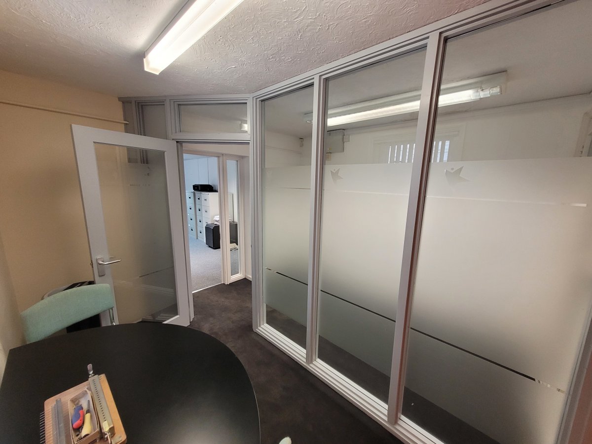Office in Huntingdon - photo 4