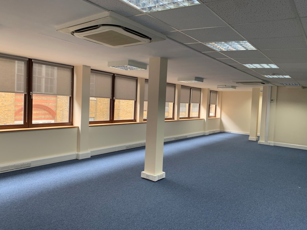 Office in London - photo 2