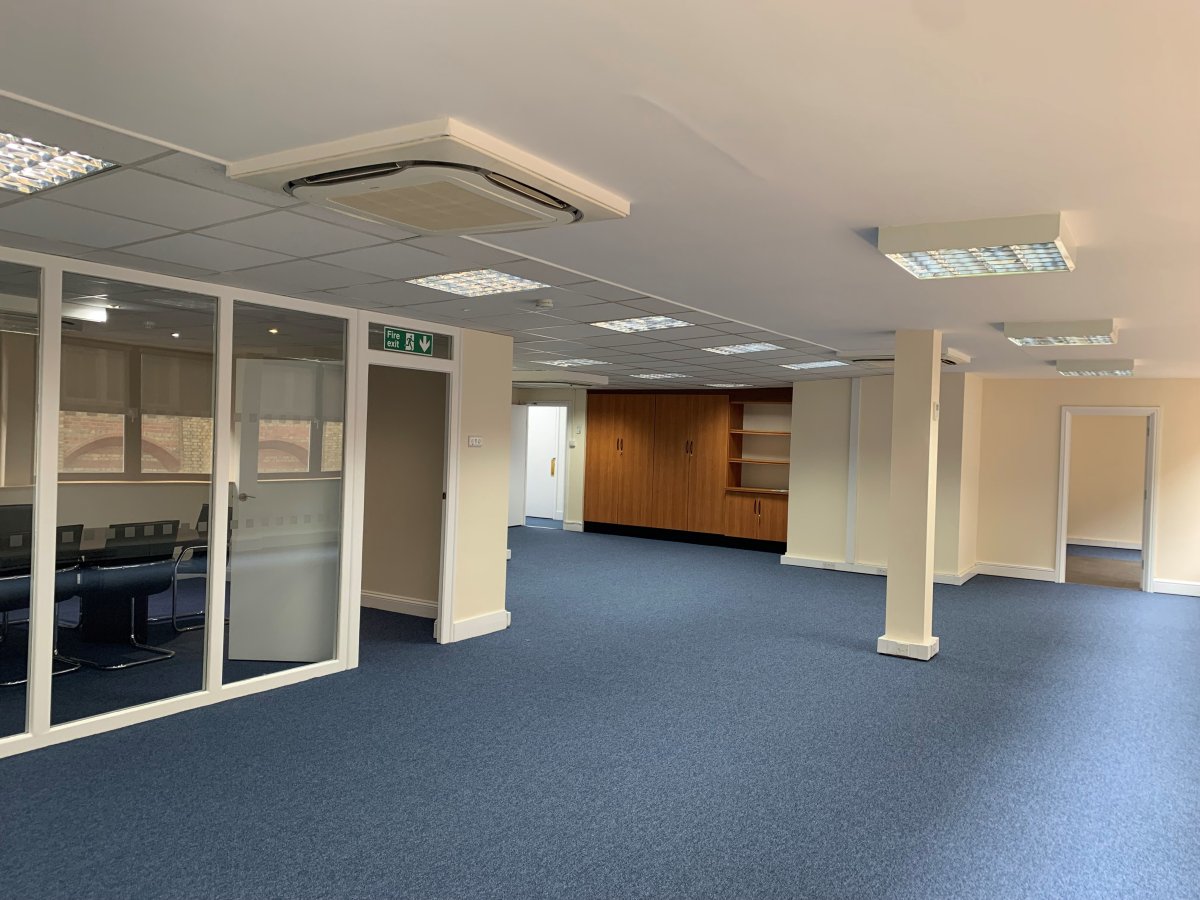 Office in London - photo 3