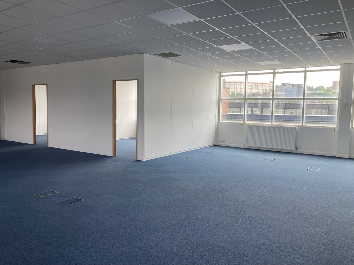 Office in Sheffield - photo 3