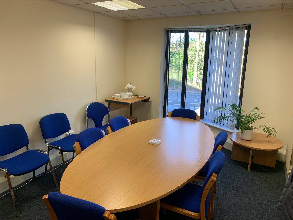 Office in Lincoln - photo 3
