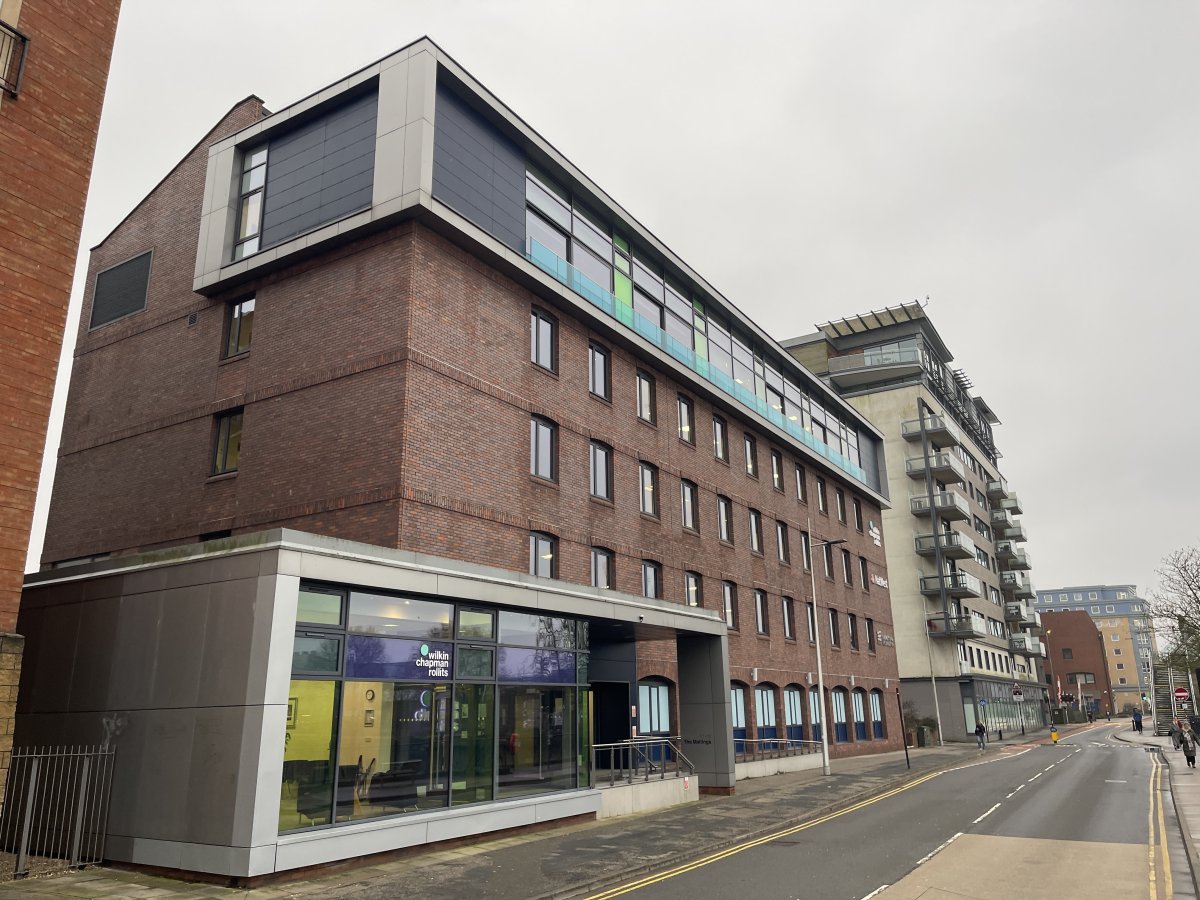 Office in Lincoln - photo 2