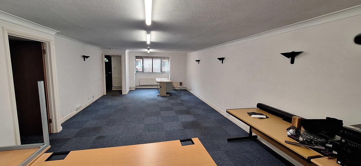 Office in Horsham - photo 4