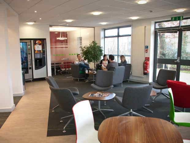 Office in Crawley - photo 4