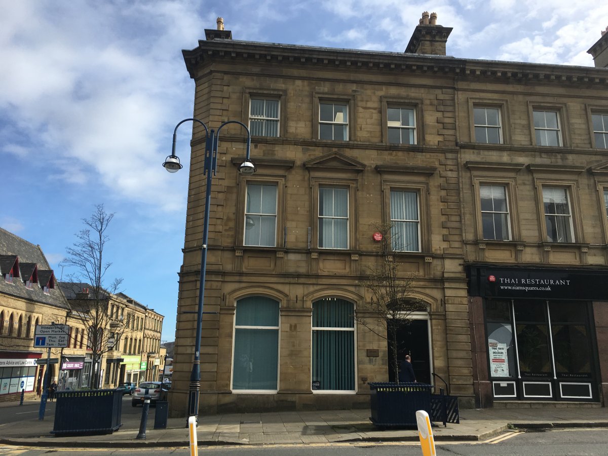 Office in Huddersfield - photo 2