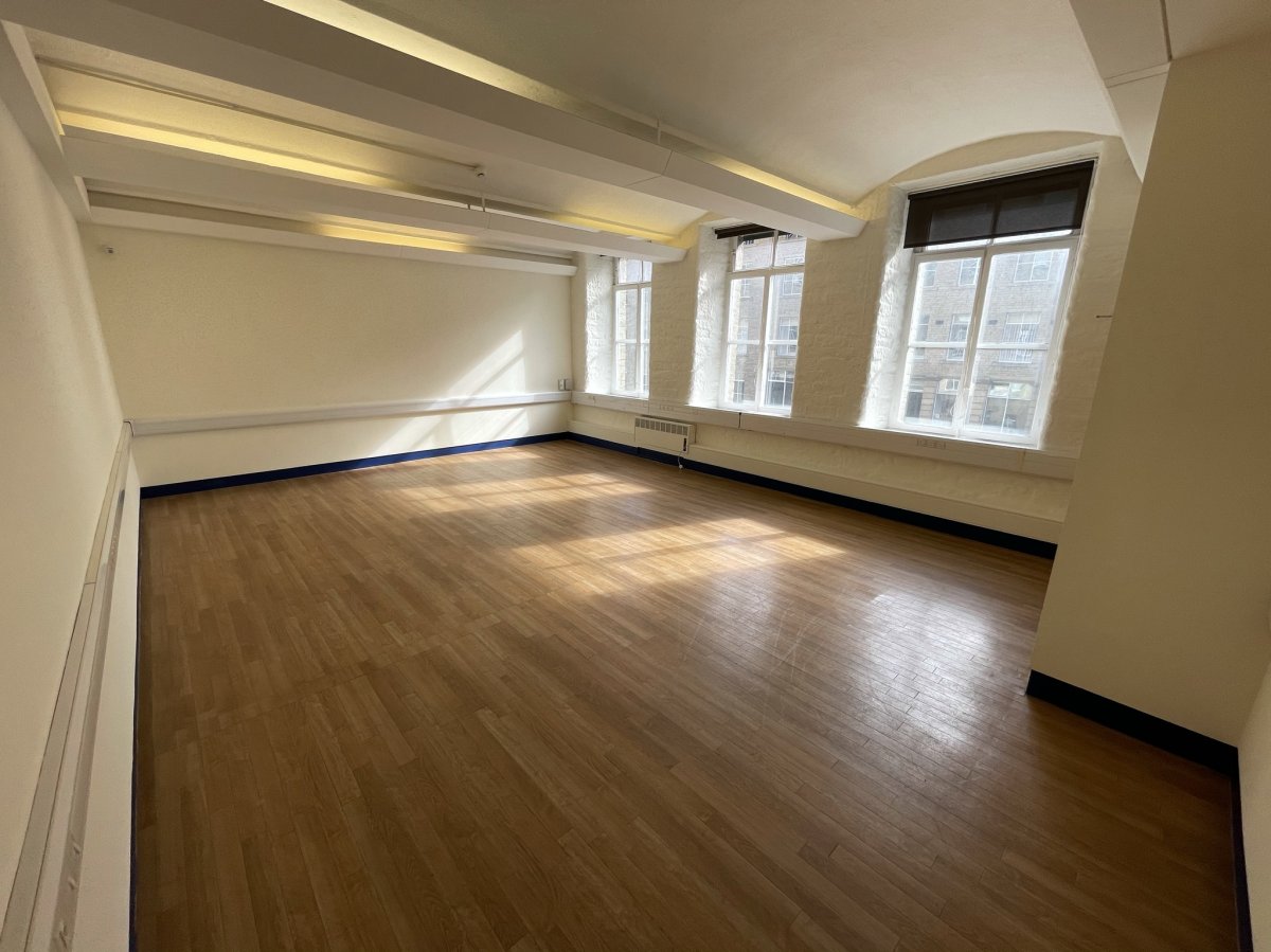 Office in Halifax - photo 3