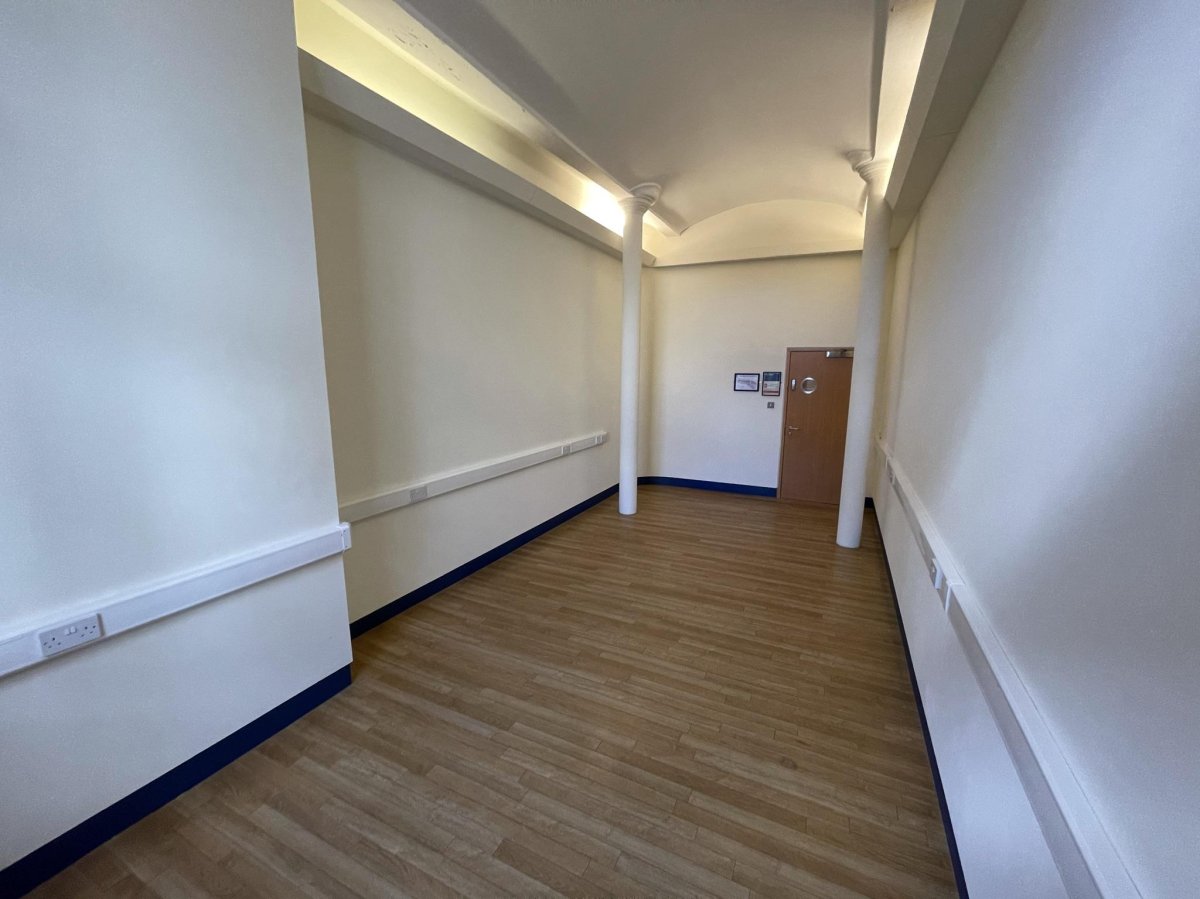 Office in Halifax - photo 3