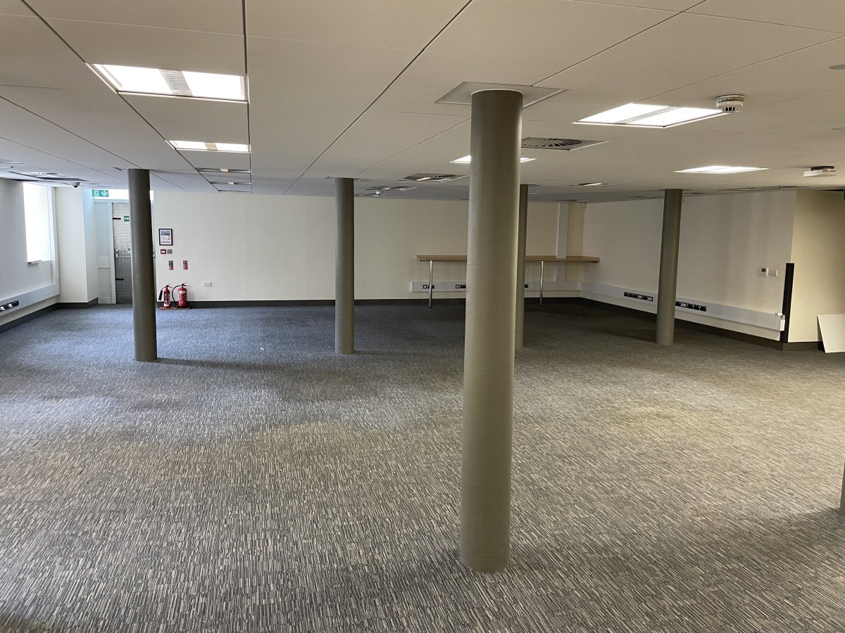 Office in Halifax - photo 3
