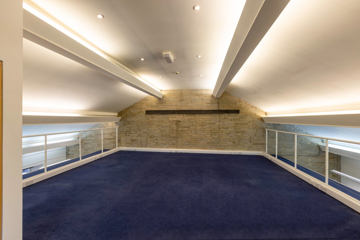Office in Halifax - photo 2