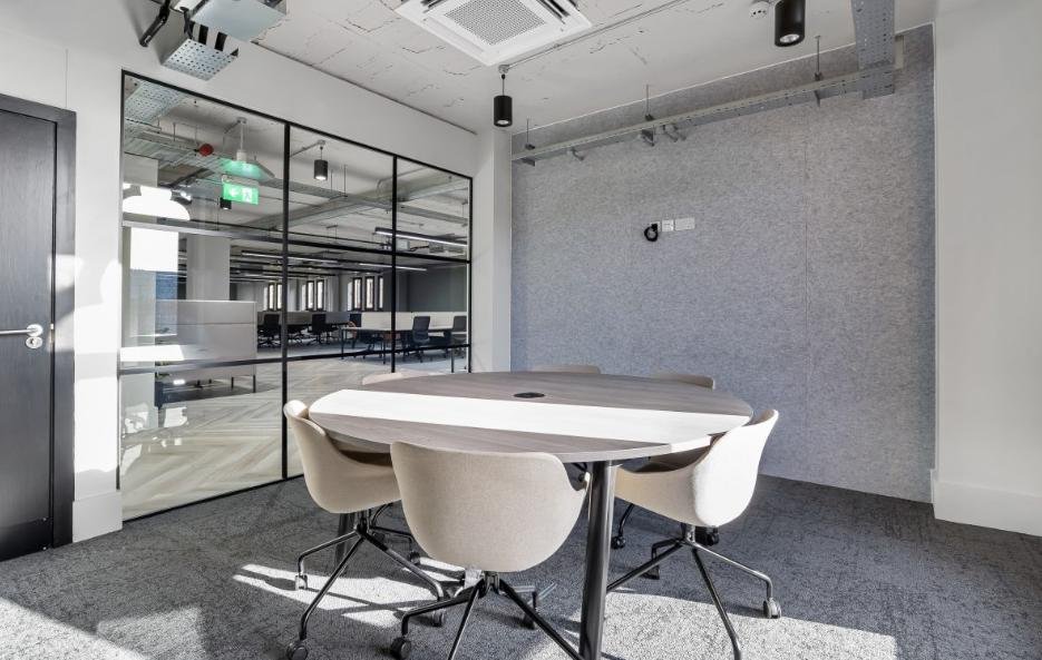 Office in Leeds - photo 3