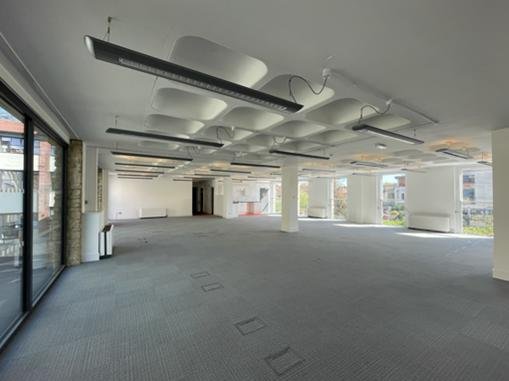 Office in Walcot Street - photo 2