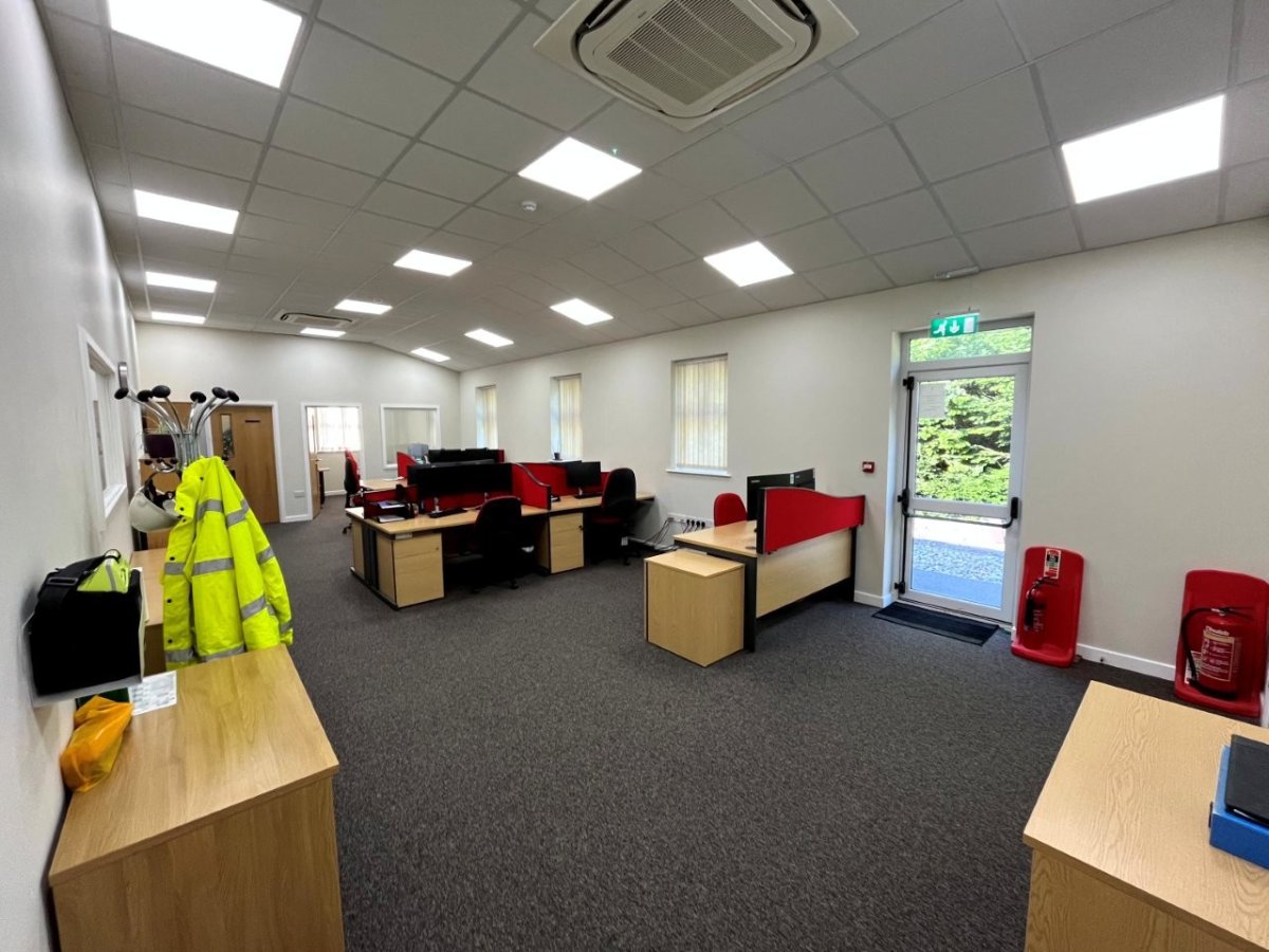 Office in Earls Colne - photo 2