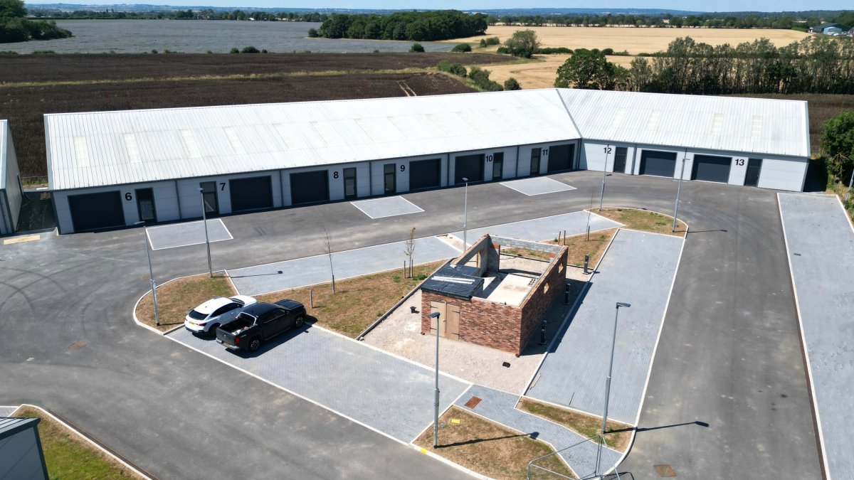 Office in Tolleshunt Major - photo 3