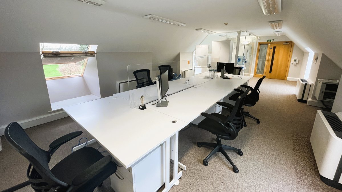 Office in Desford - photo 4