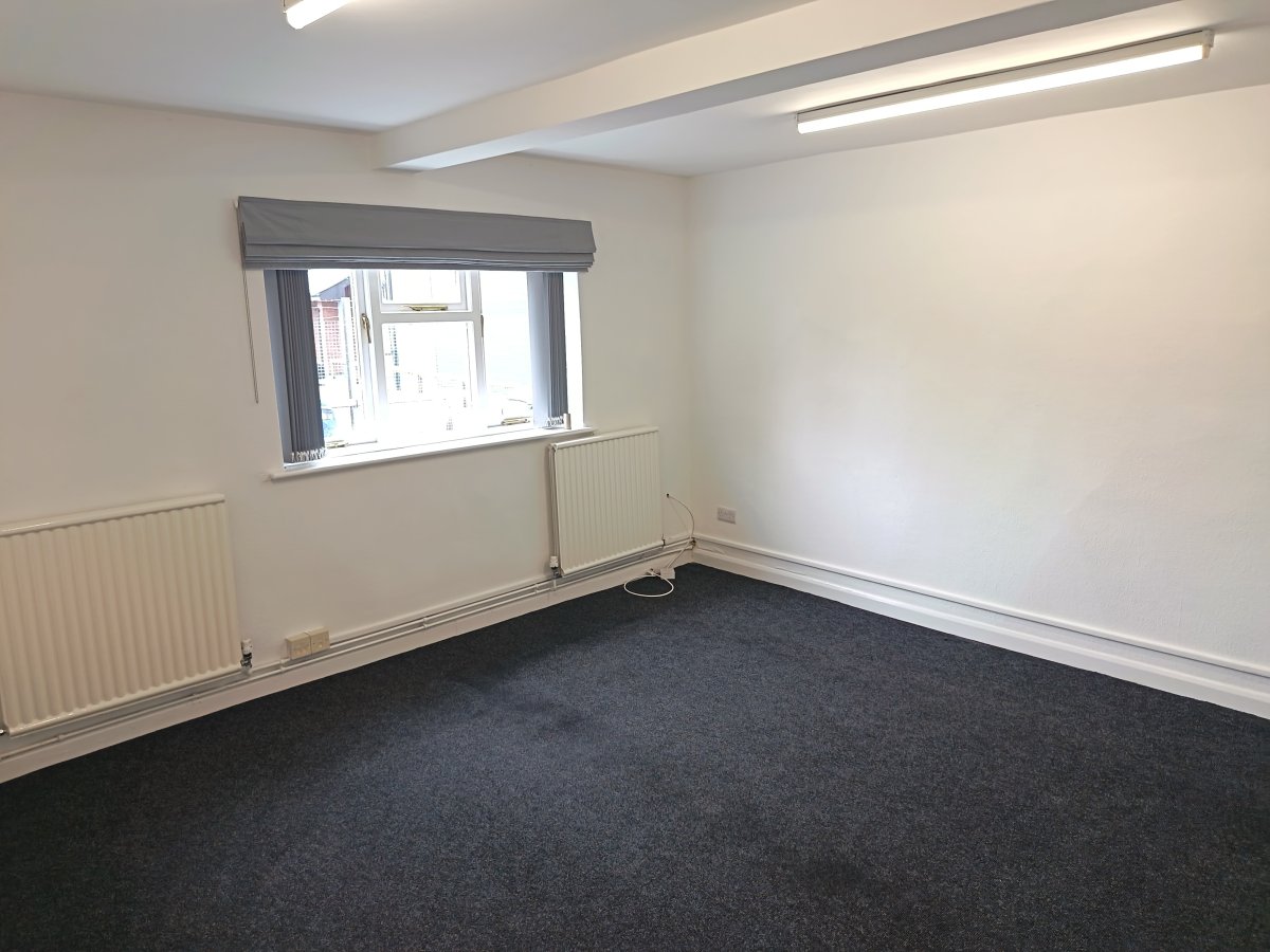 Office in Lutterworth - photo 4