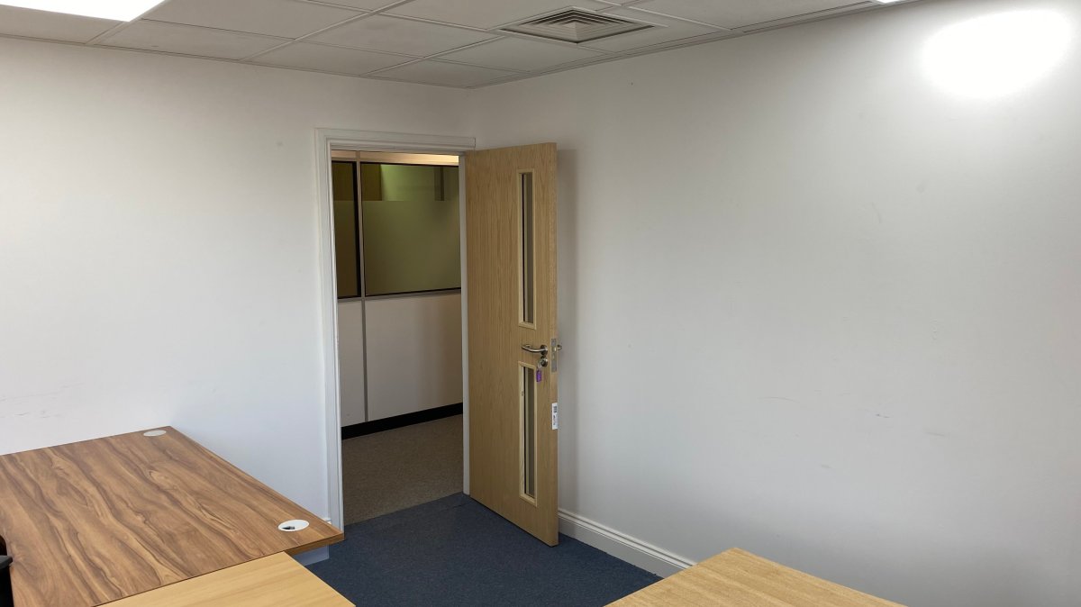 Office in Market Harborough - photo 3