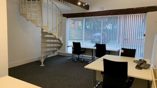 Office in Castle Donington - photo 4