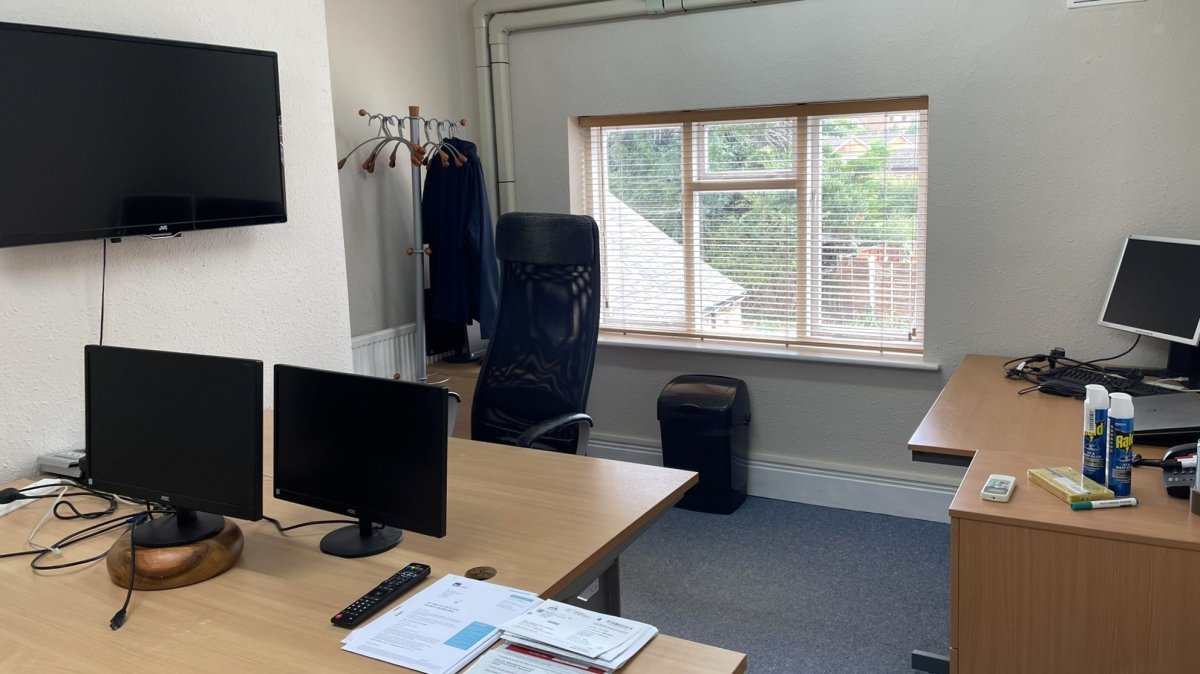 Office in Lutterworth - photo 2