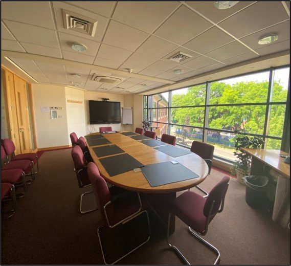 Office in Derby - photo 3