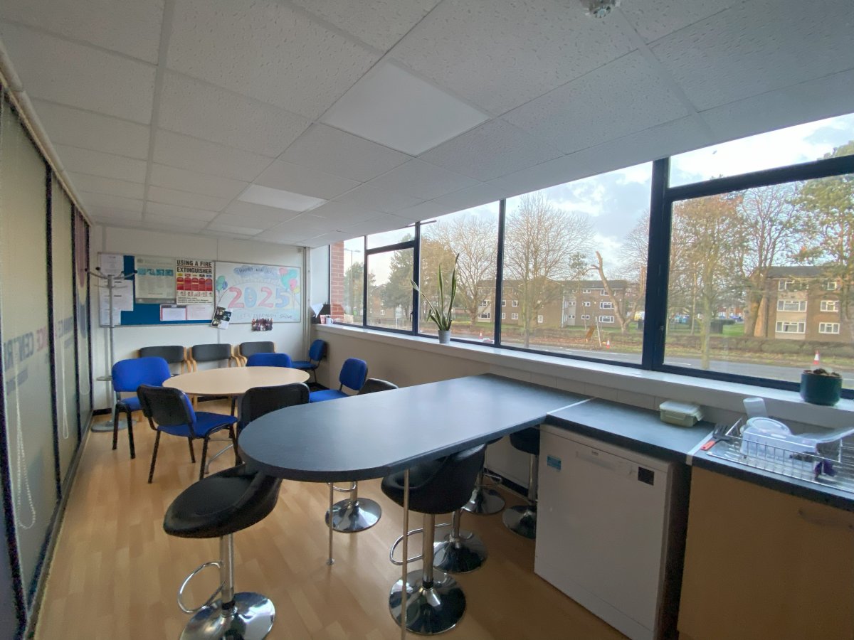 Office in Derby - photo 4