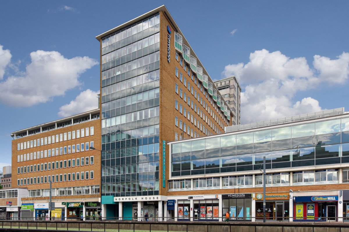 Office To Let, Croydon, Surrey