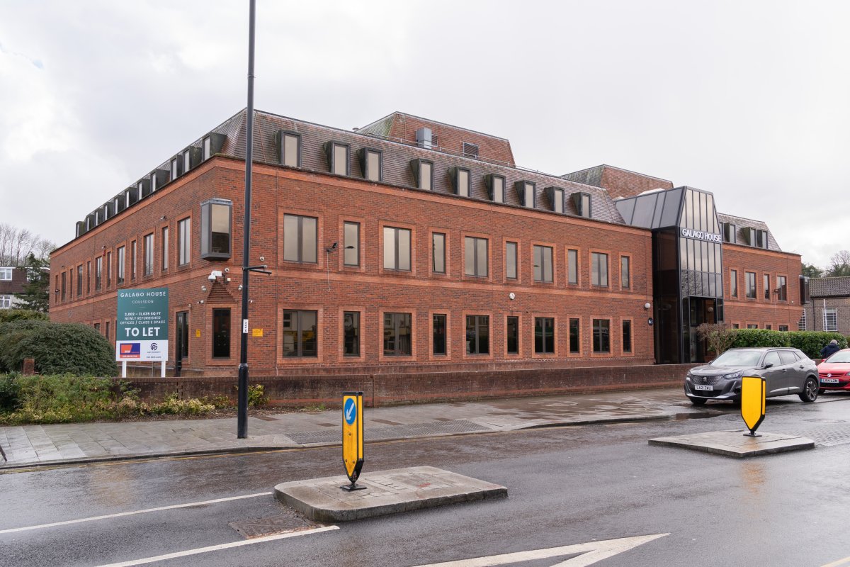 Office in Coulsdon - photo 2